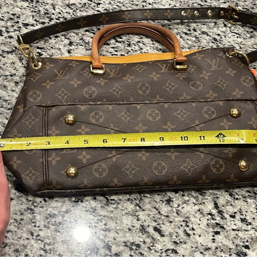 Louis Vuitton Monogram Shoulder Bag with Brown and Tan Accents - Picture 2 of 14
